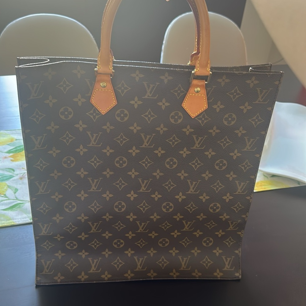 Louis Vuitton Classic Brown Monogram Tote - Picture 2 of 15